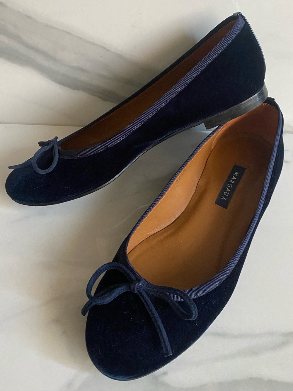 Margaux Lonnberg Dark Blue Velvet Demi Ballet Flats 7.5 Chic Event Classic - Picture 3 of 10
